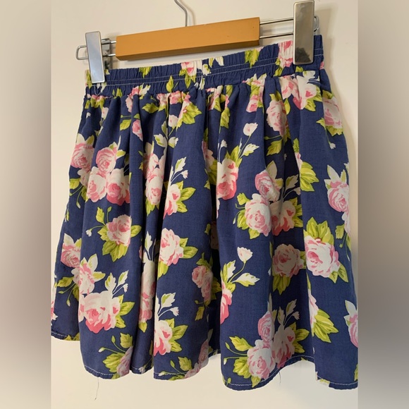 Summer skirt - Picture 4 of 9